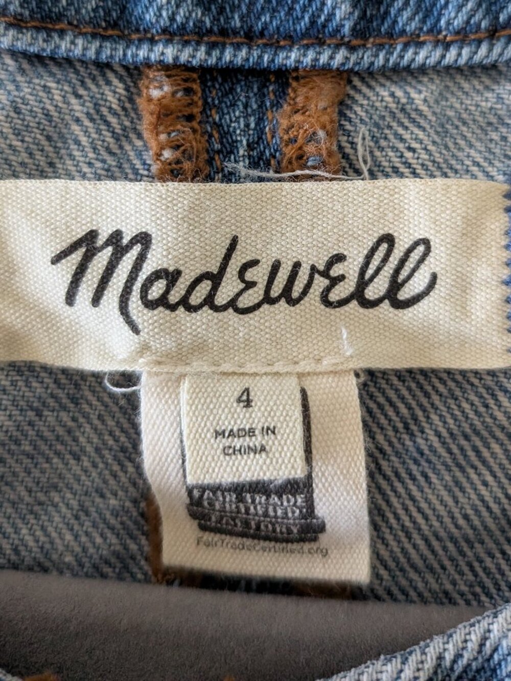 Madewell Denim Crewneck Vest in Java, Size 4 - Picture 6 of 9